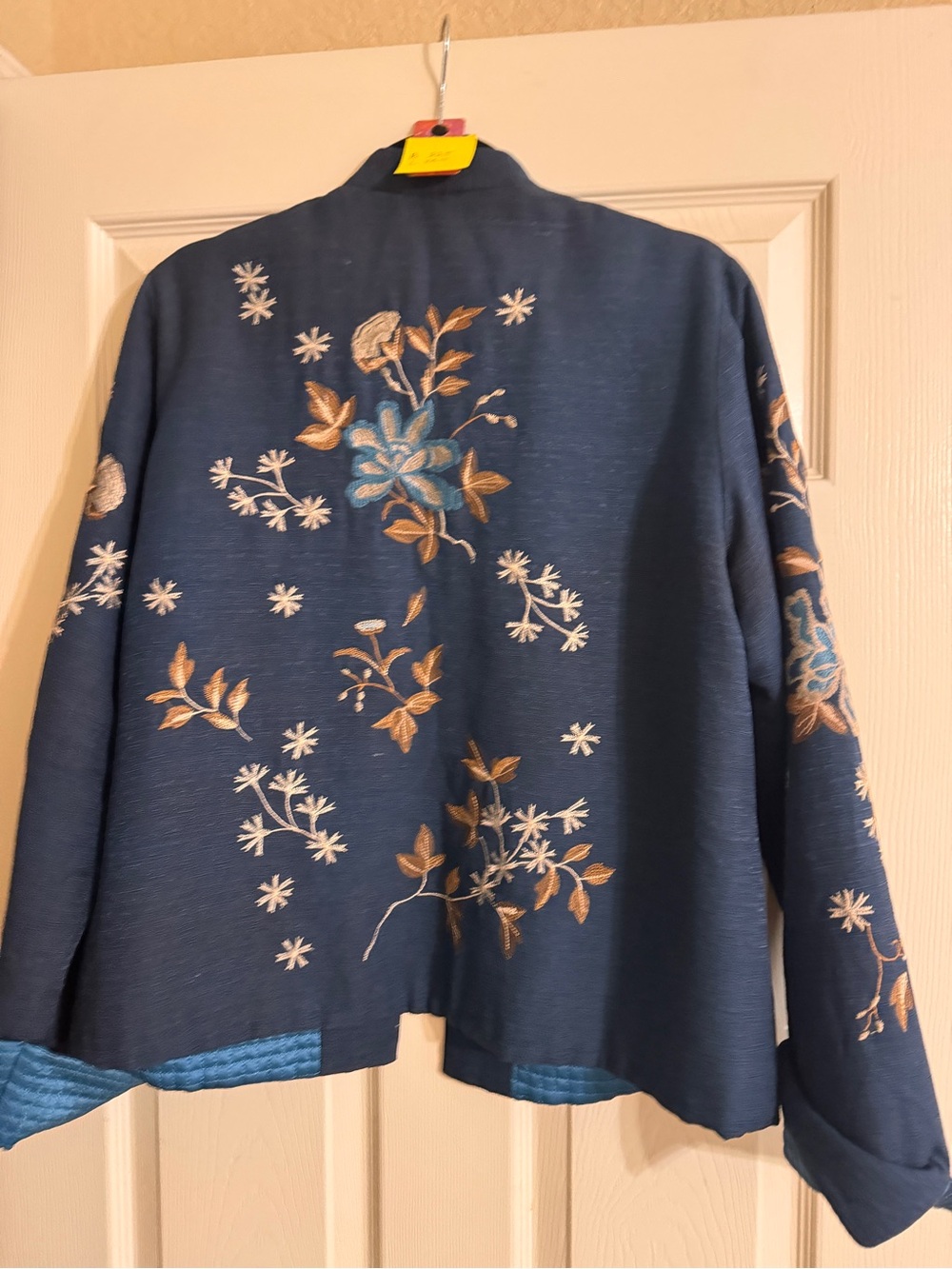 Crossland by Artapex Silk Embroidered One Button Jacket with Quilted Interior L - Picture 5 of 6